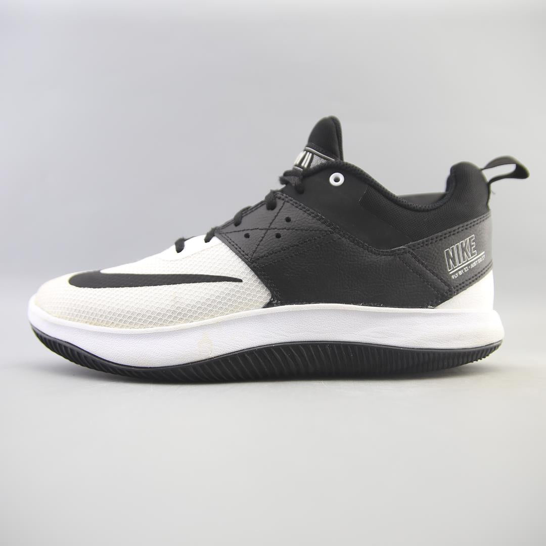 NIKE FLY.BY LOW II