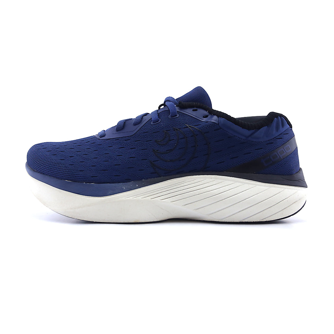 TOPO ATHLETIC ATMOS