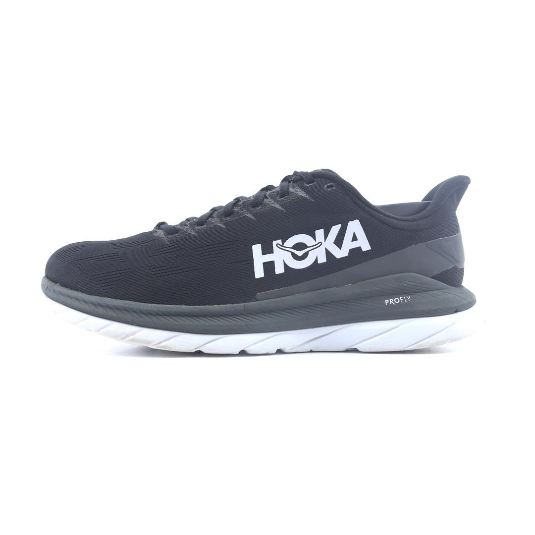 HOKA ONE ONE MACH 4