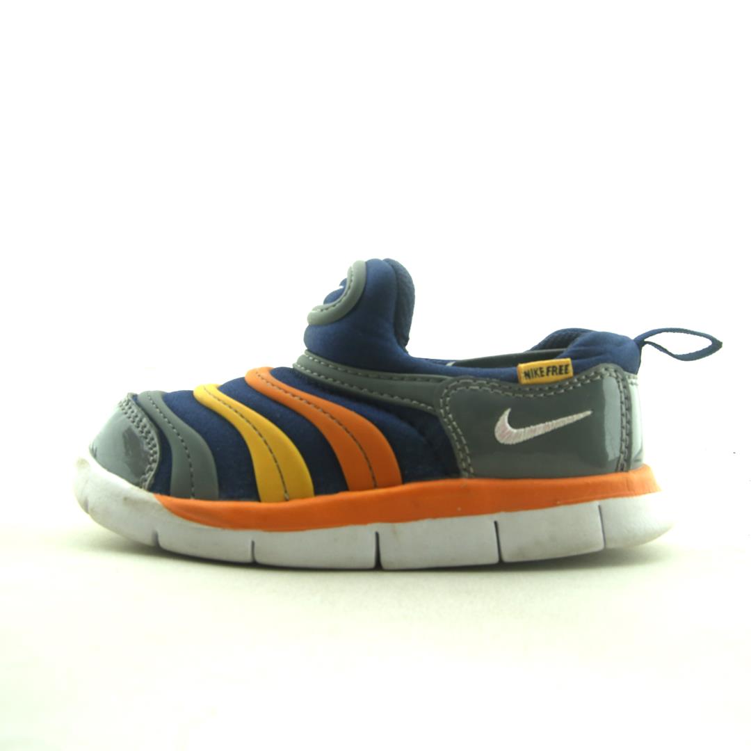 NIKE DYNAMO FREE