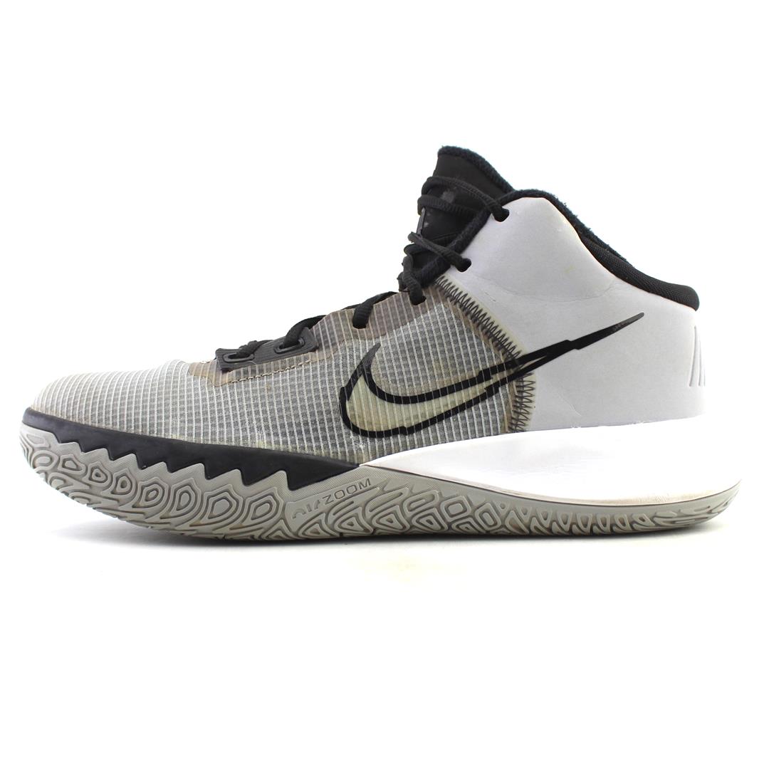 NIKE KYRIE FLAPTRAP 4