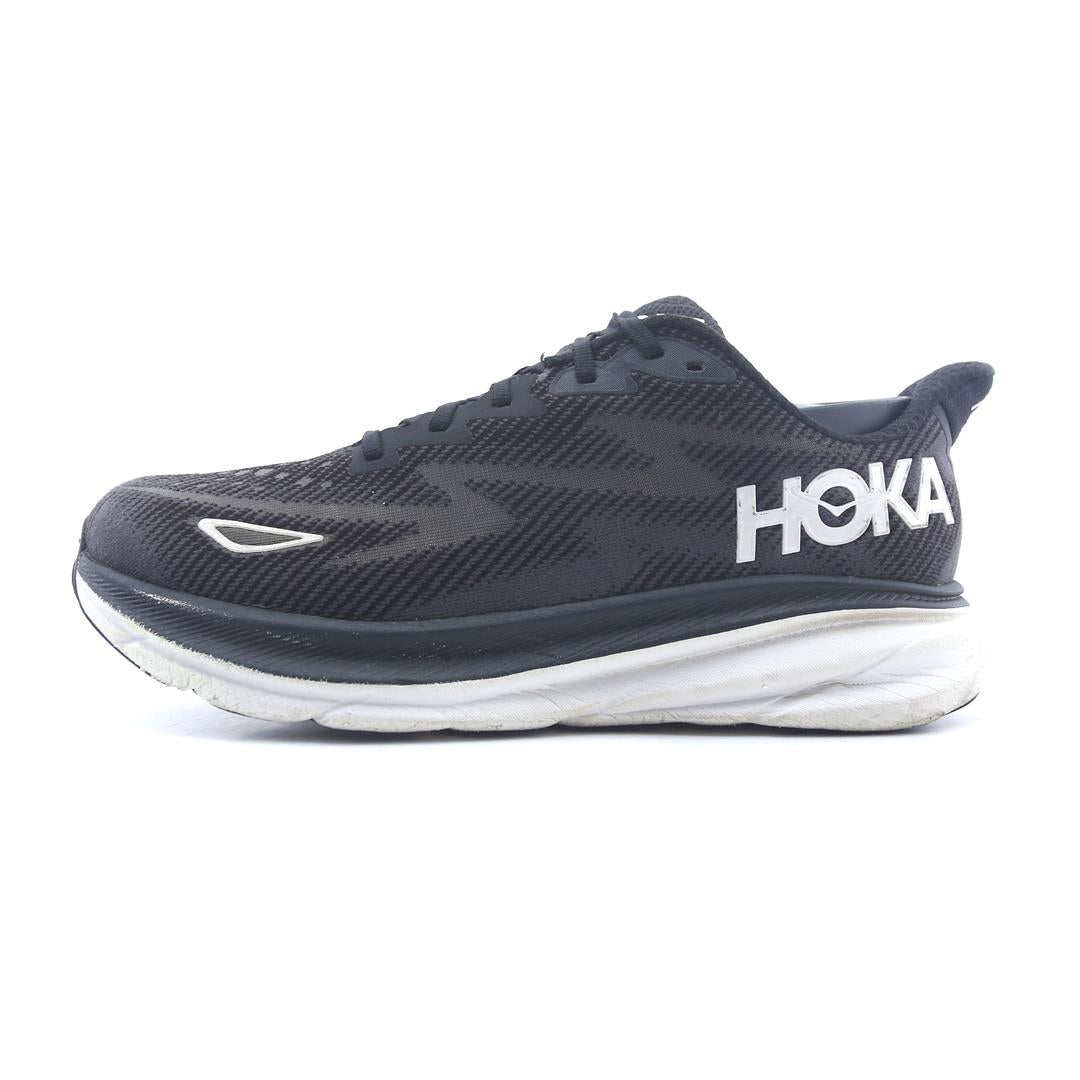 HOKA ONE ONE CLIFTON 9