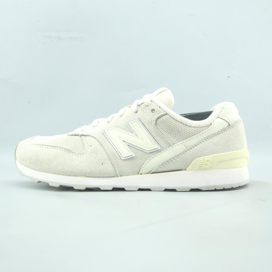 NEW BALANCE 696