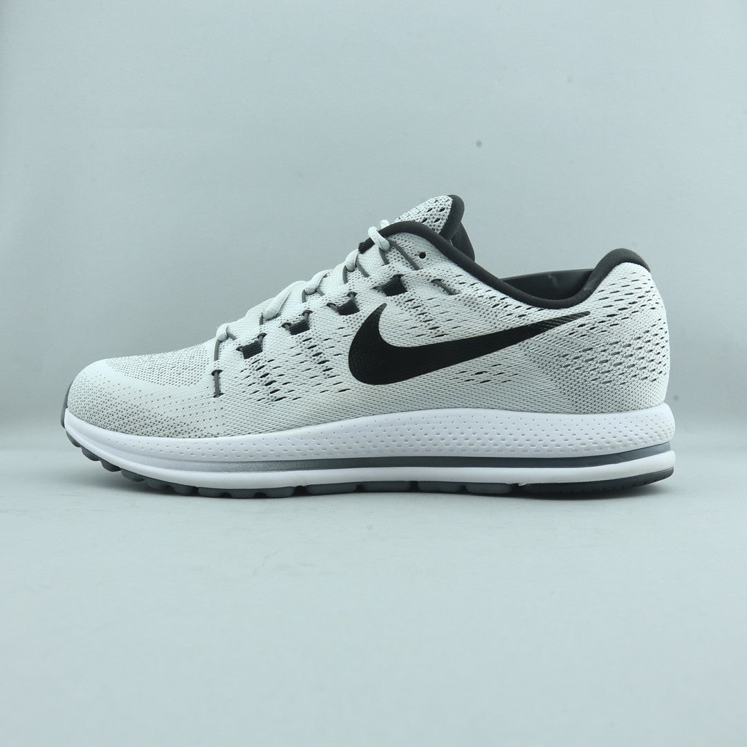 NIKE AIR ZOOM VOMERO 12