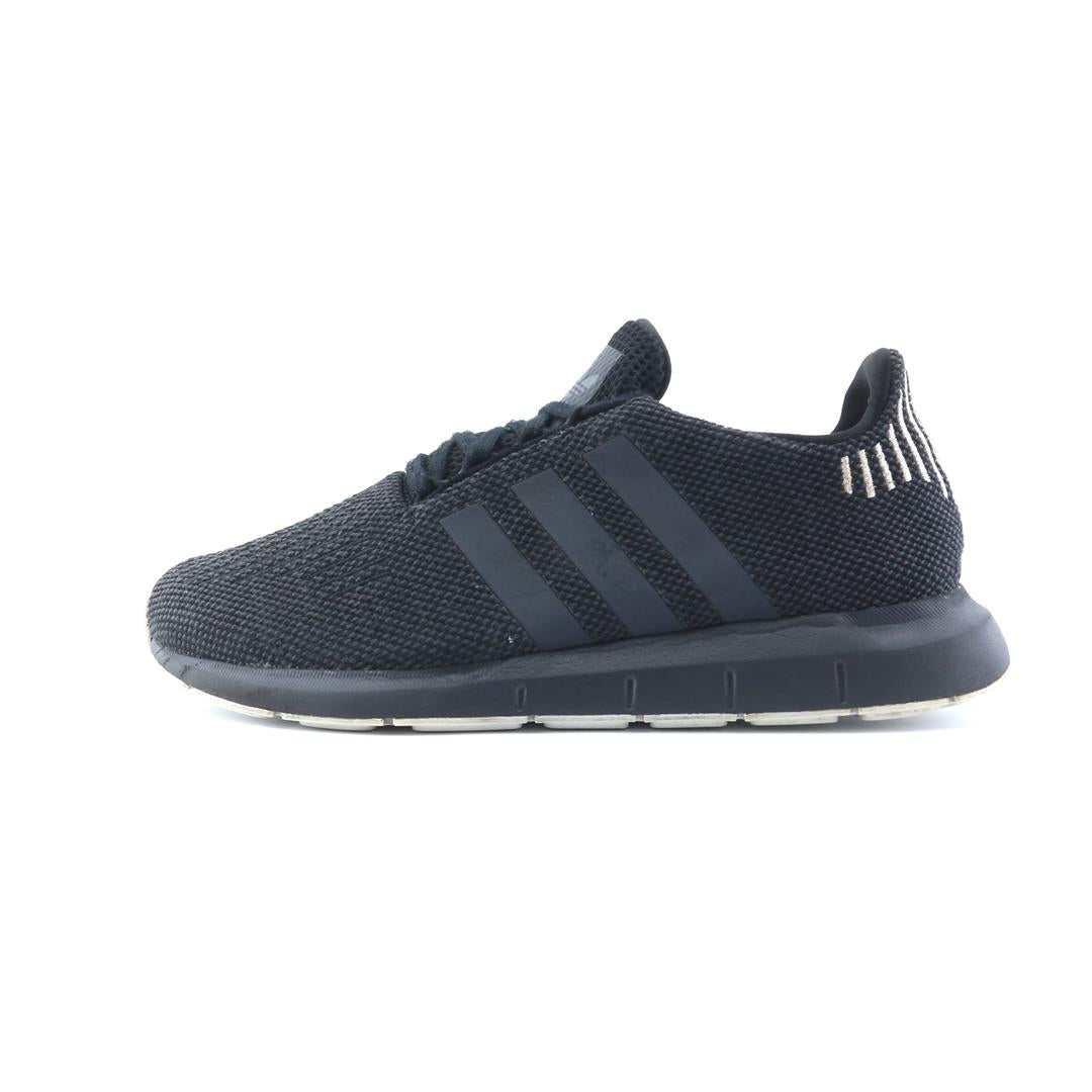 ADIDAS SWIFT RUN