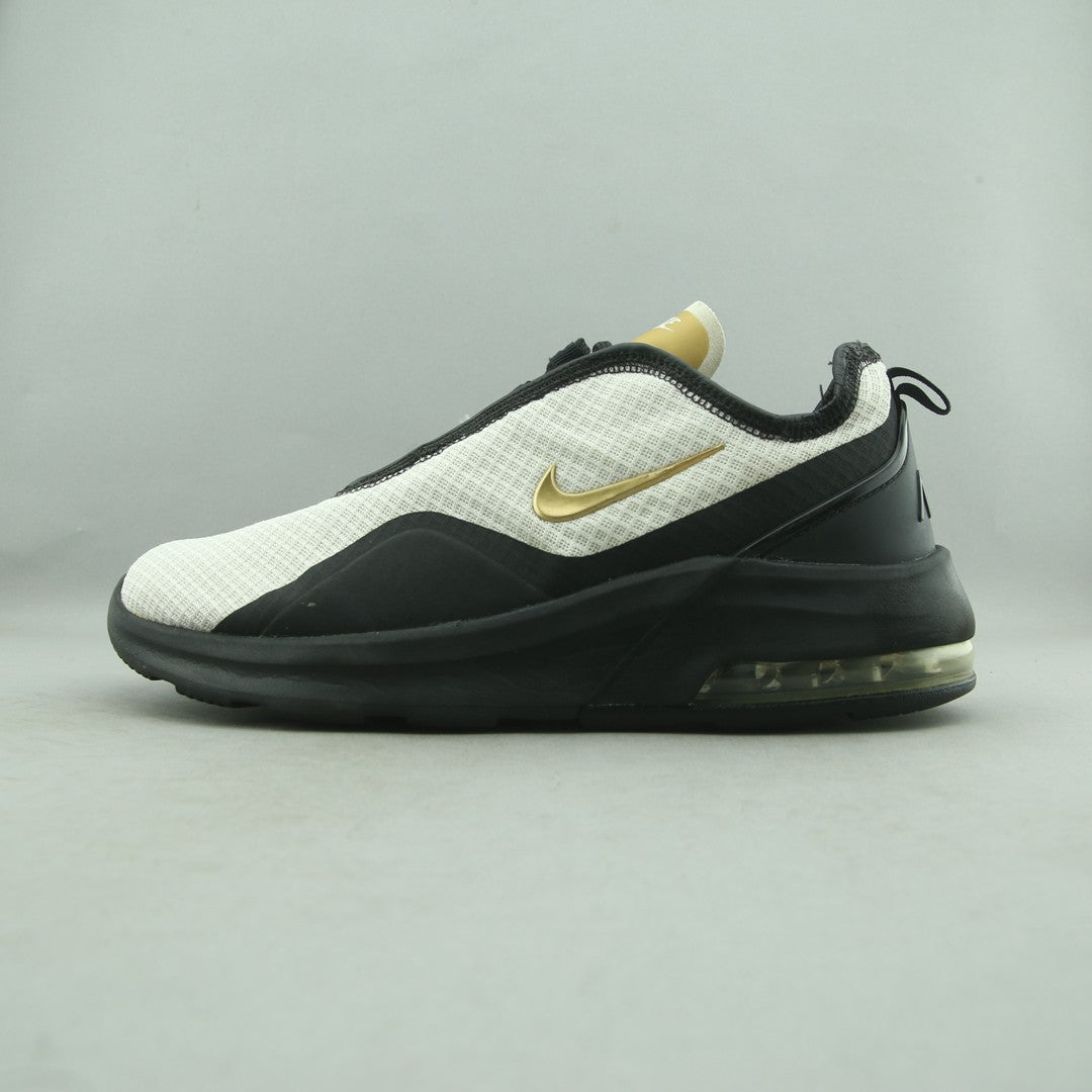 NIKE AIR MAX MOTION 2