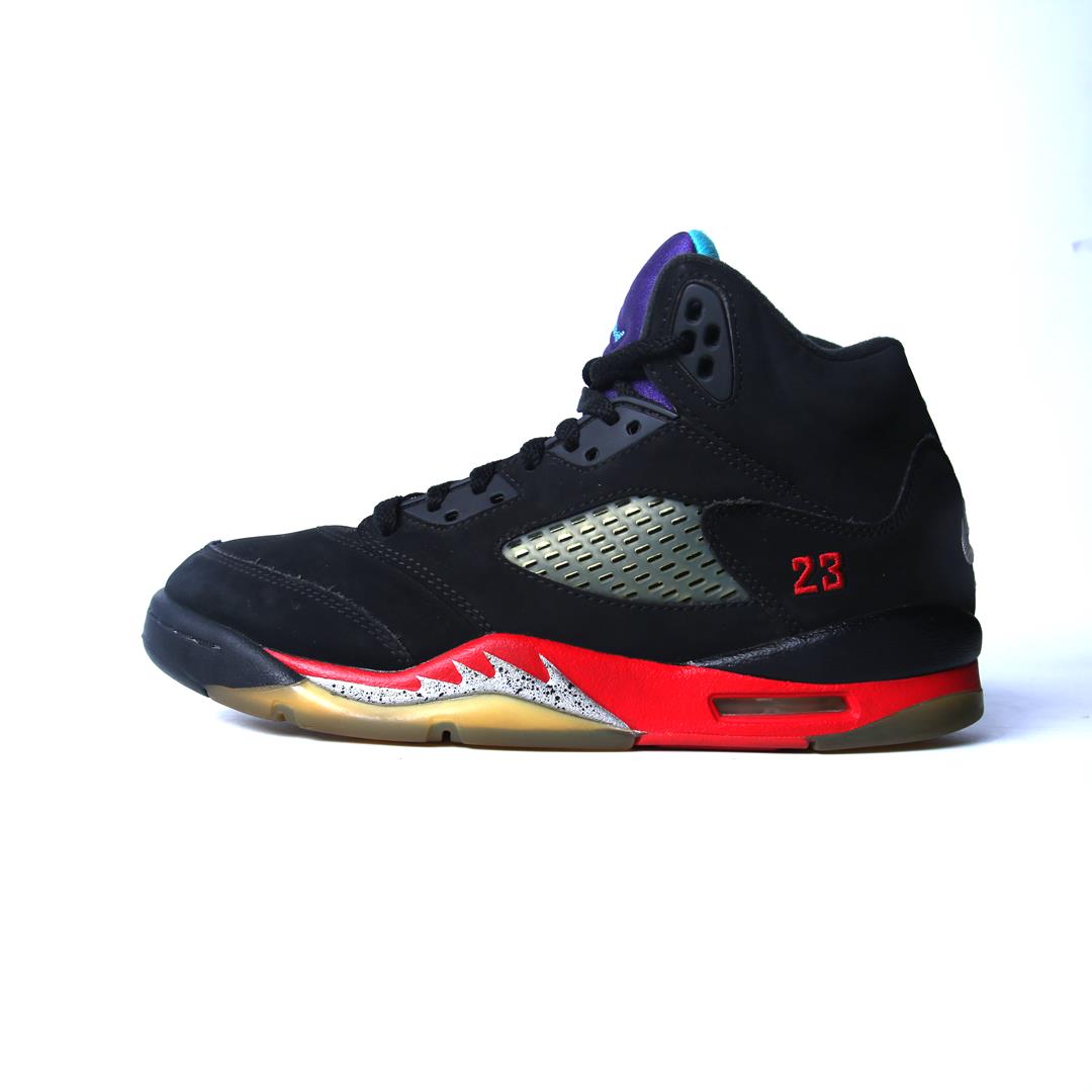 NIKE JORDAN 5 RETRO