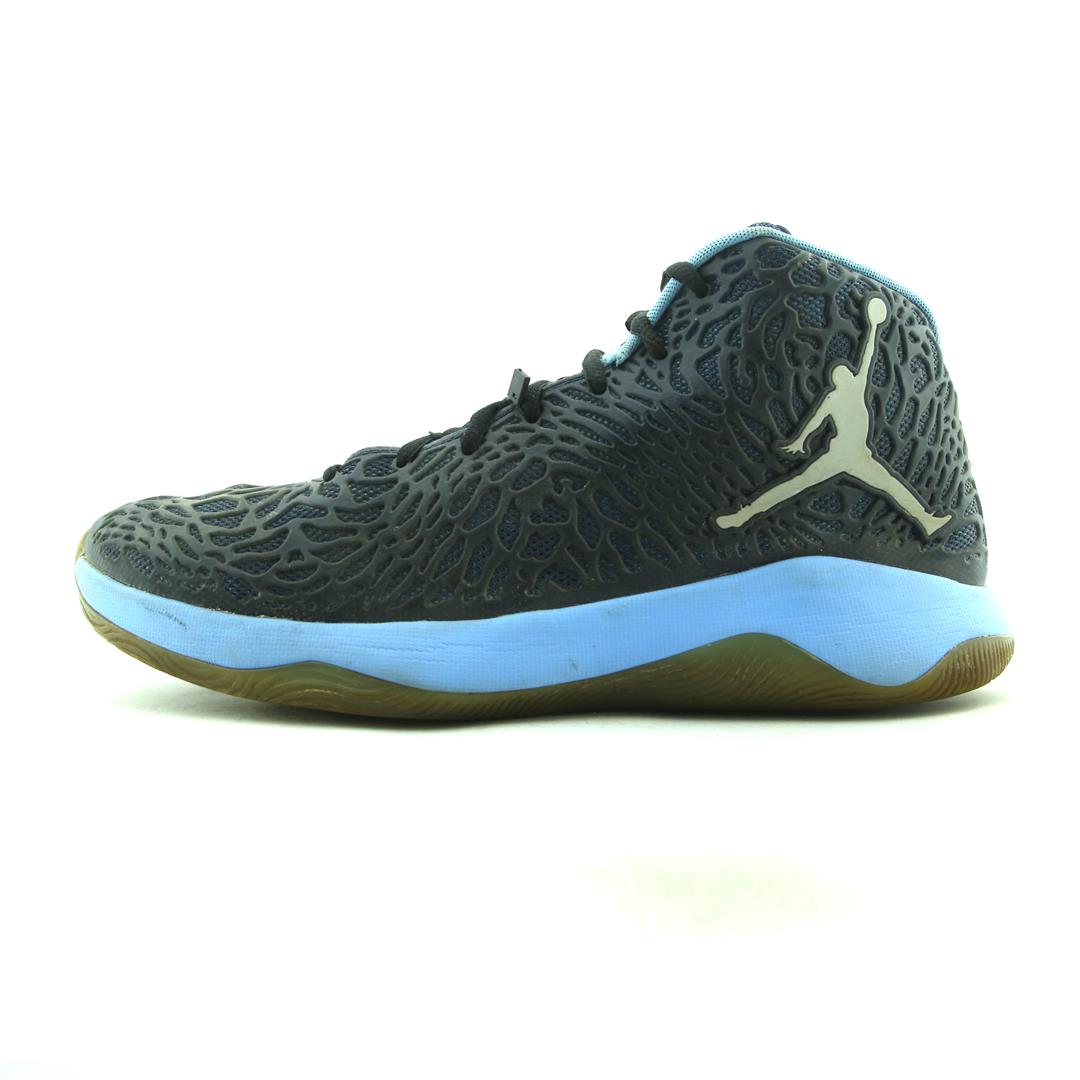 JORDAN ULTRA.FLY