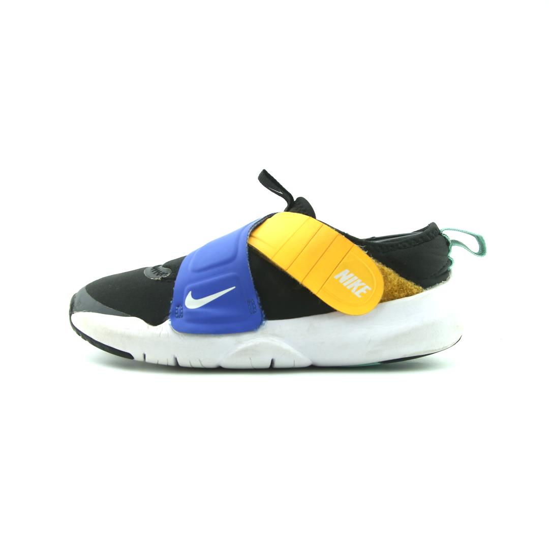 NIKE FLEX ADVANCE