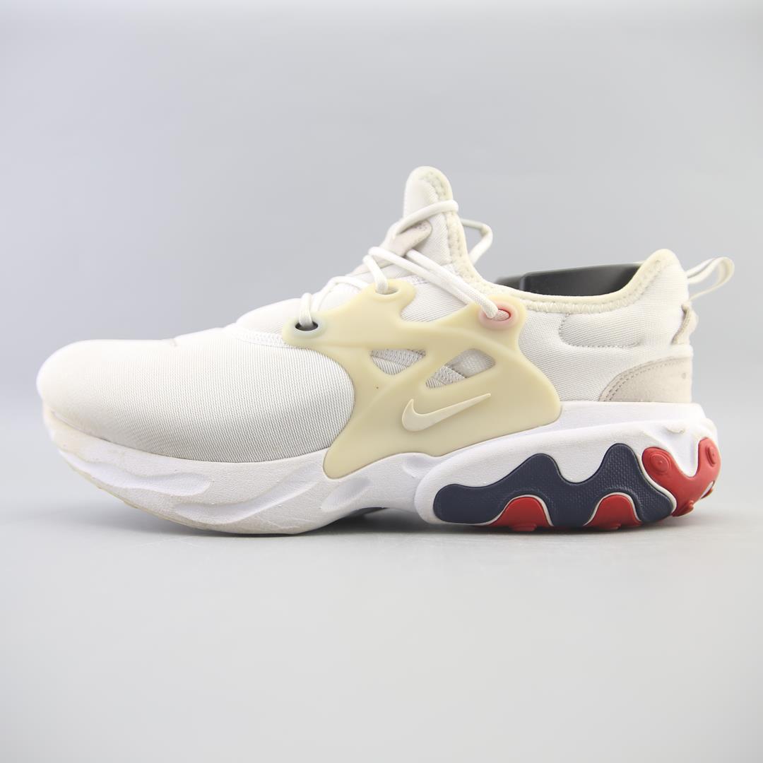 NIKE REACT PRESTO