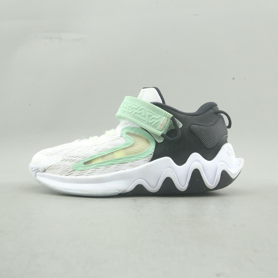 NIKE GIANNIS IMMORTALITY
