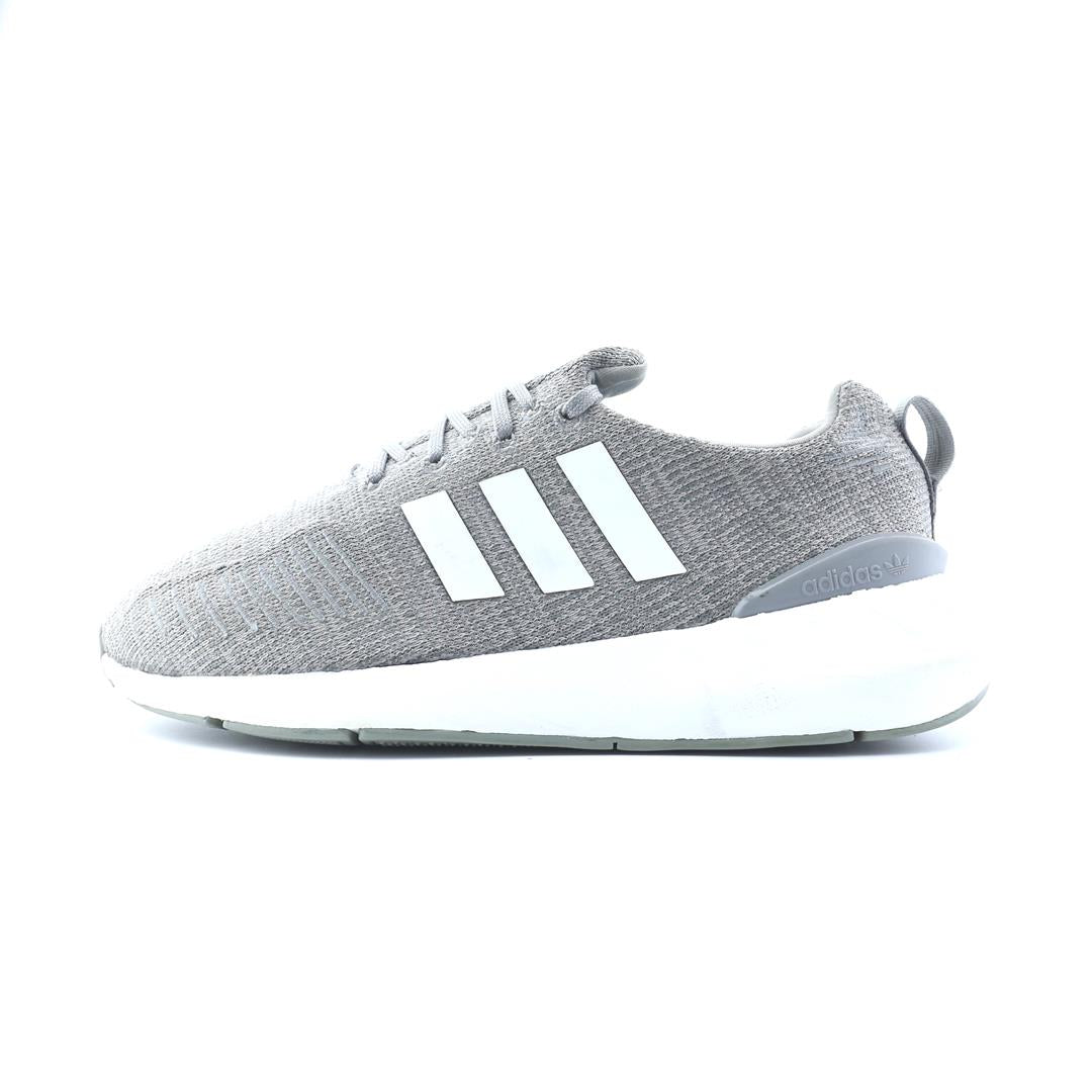 ADIDAS SWIFT RUN 22