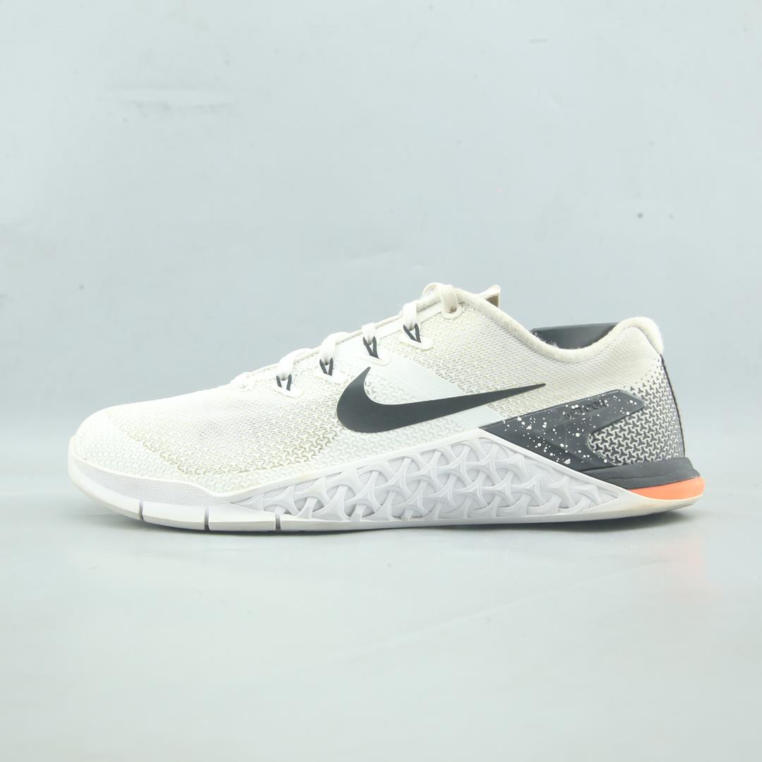 NIKE METCON 4