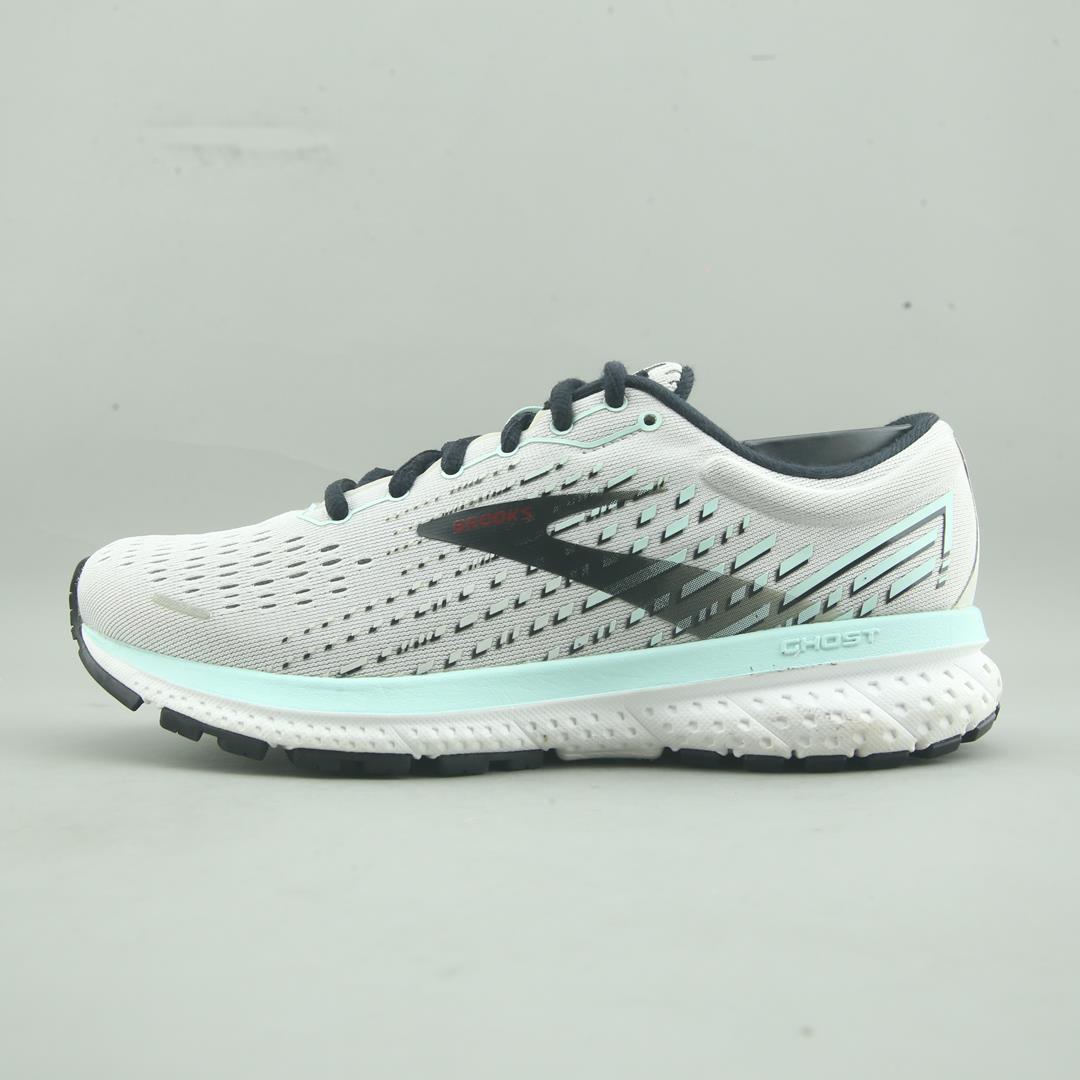 BROOKS GHOST 13