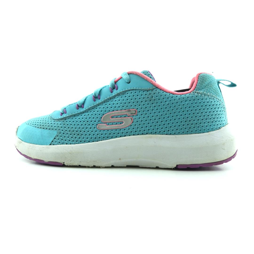 SKECHERS DYNAMIC TREAD
