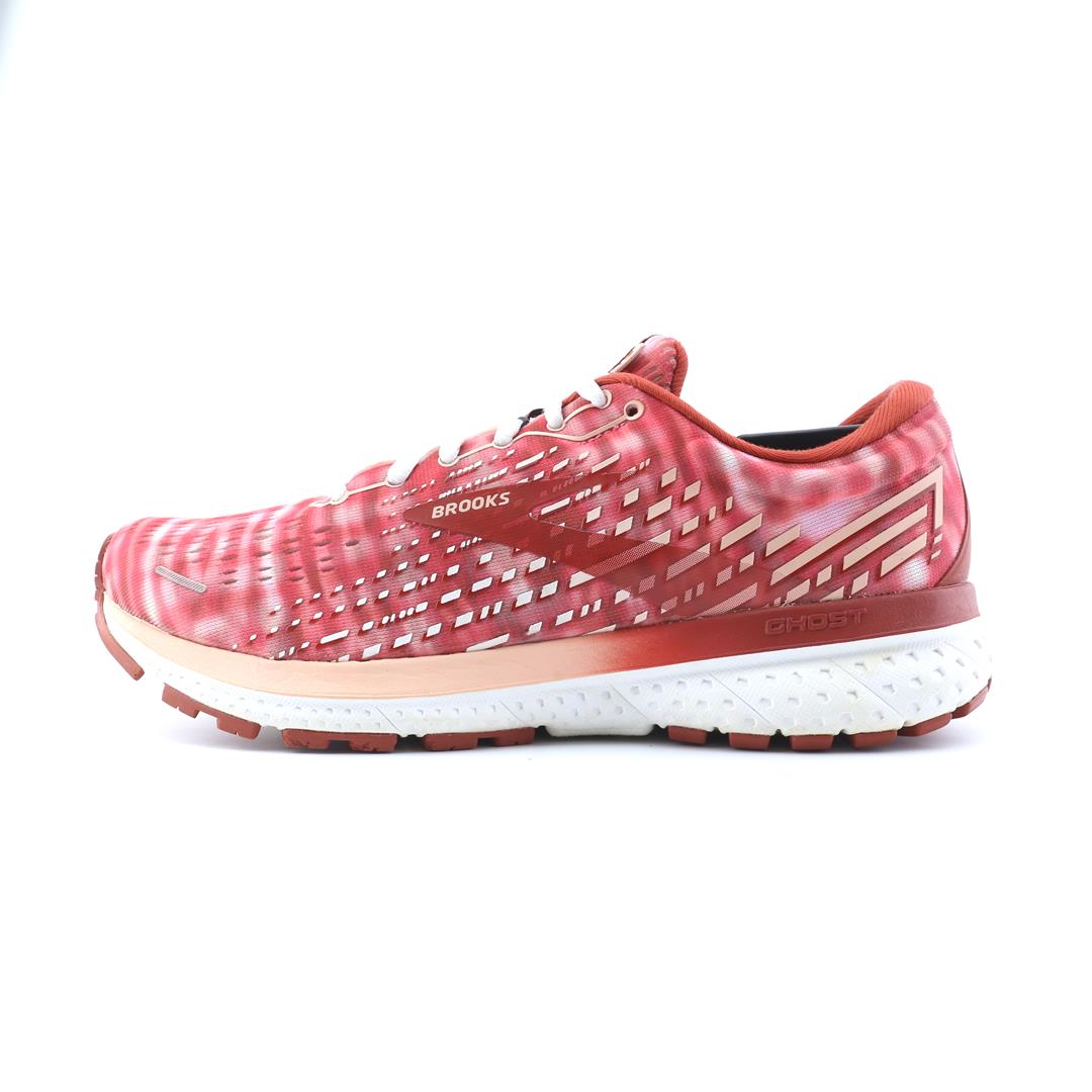 BROOKS GHOST 13