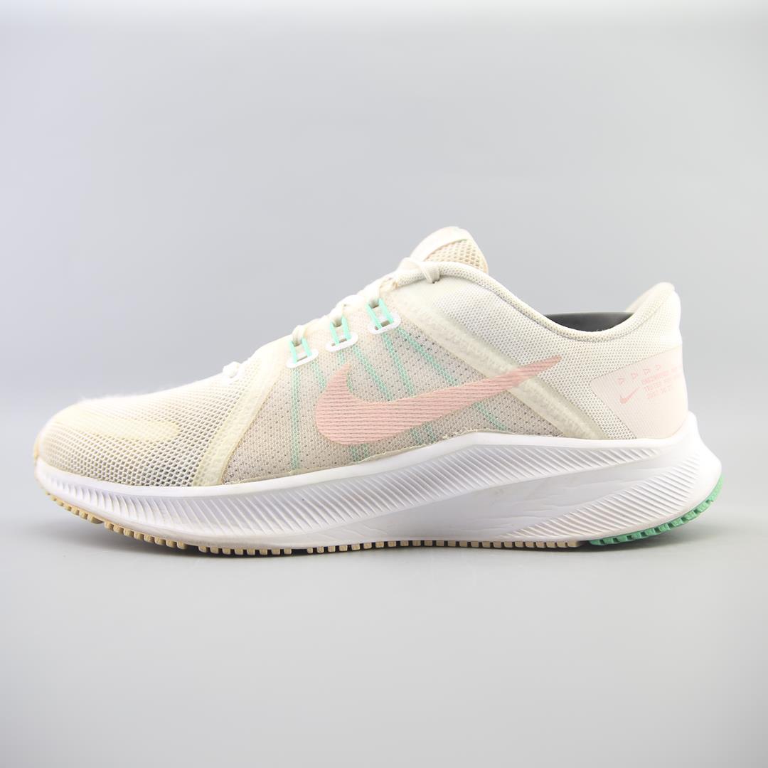 NIKE QUEST 4