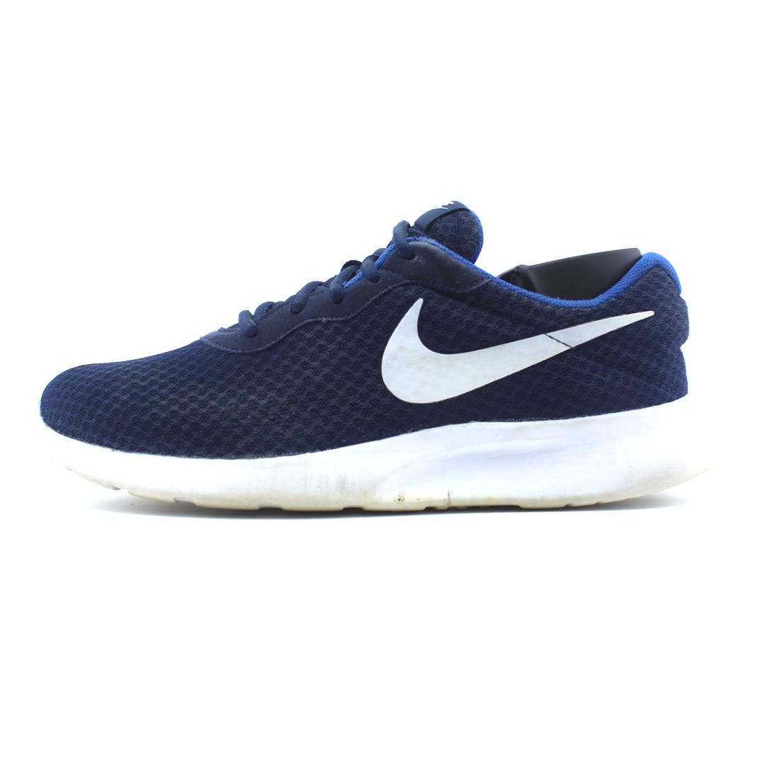 NIKE TANJUN
