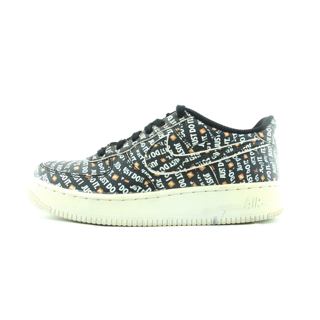 NIKE AIR FORCE 1 LOW