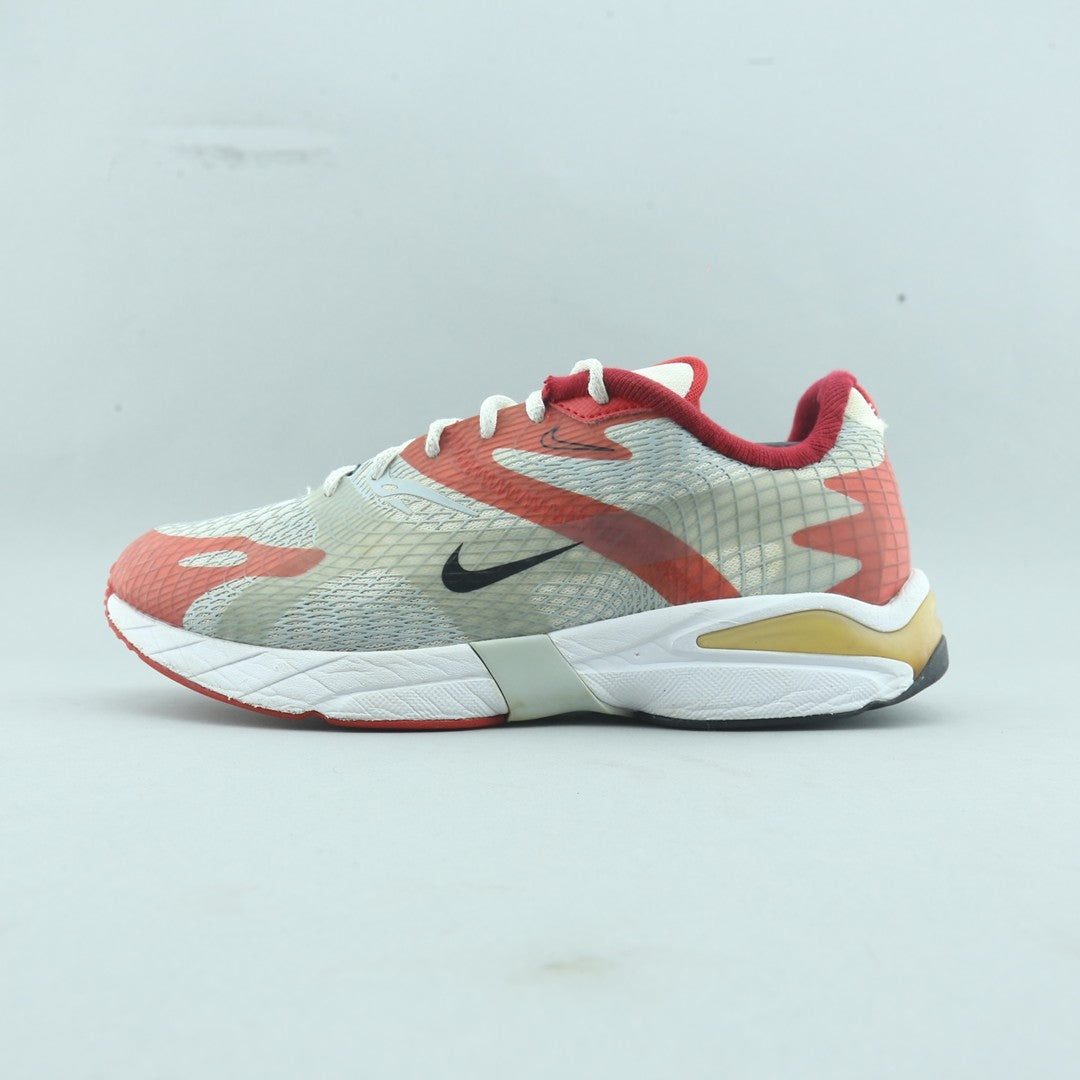 NIKE GHOSWIFT