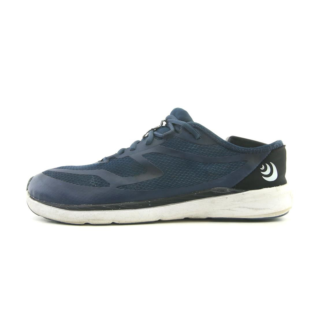 TOPO ATHLETIC ST-4