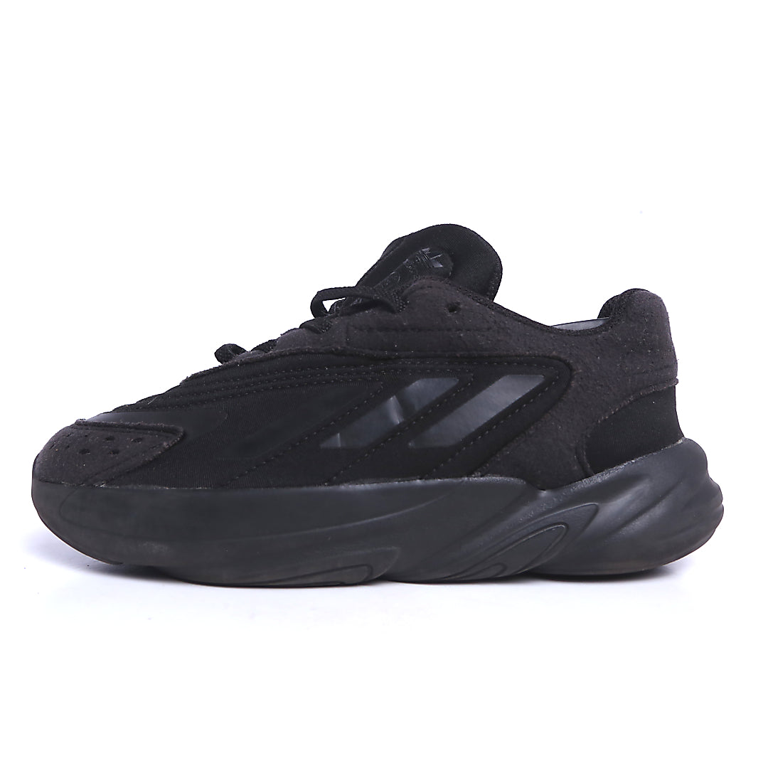 ADIDAS OZELIA