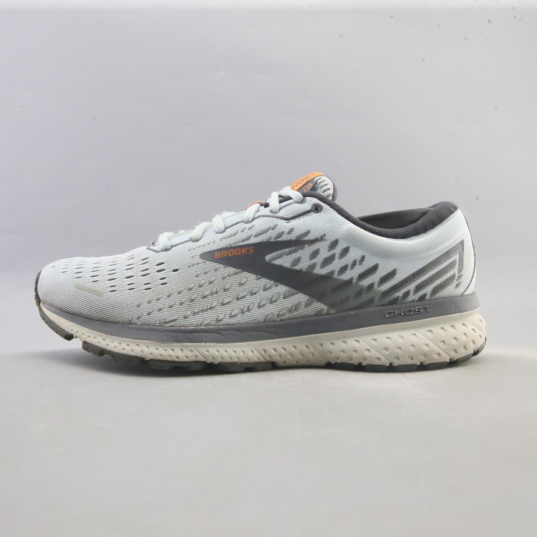 BROOKS GHOST 13