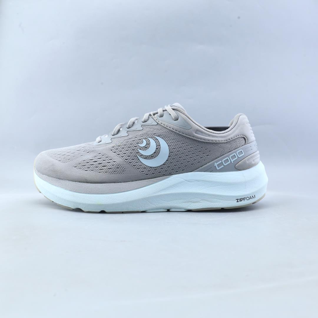 TOPO ATHLETIC PHANTOM 3