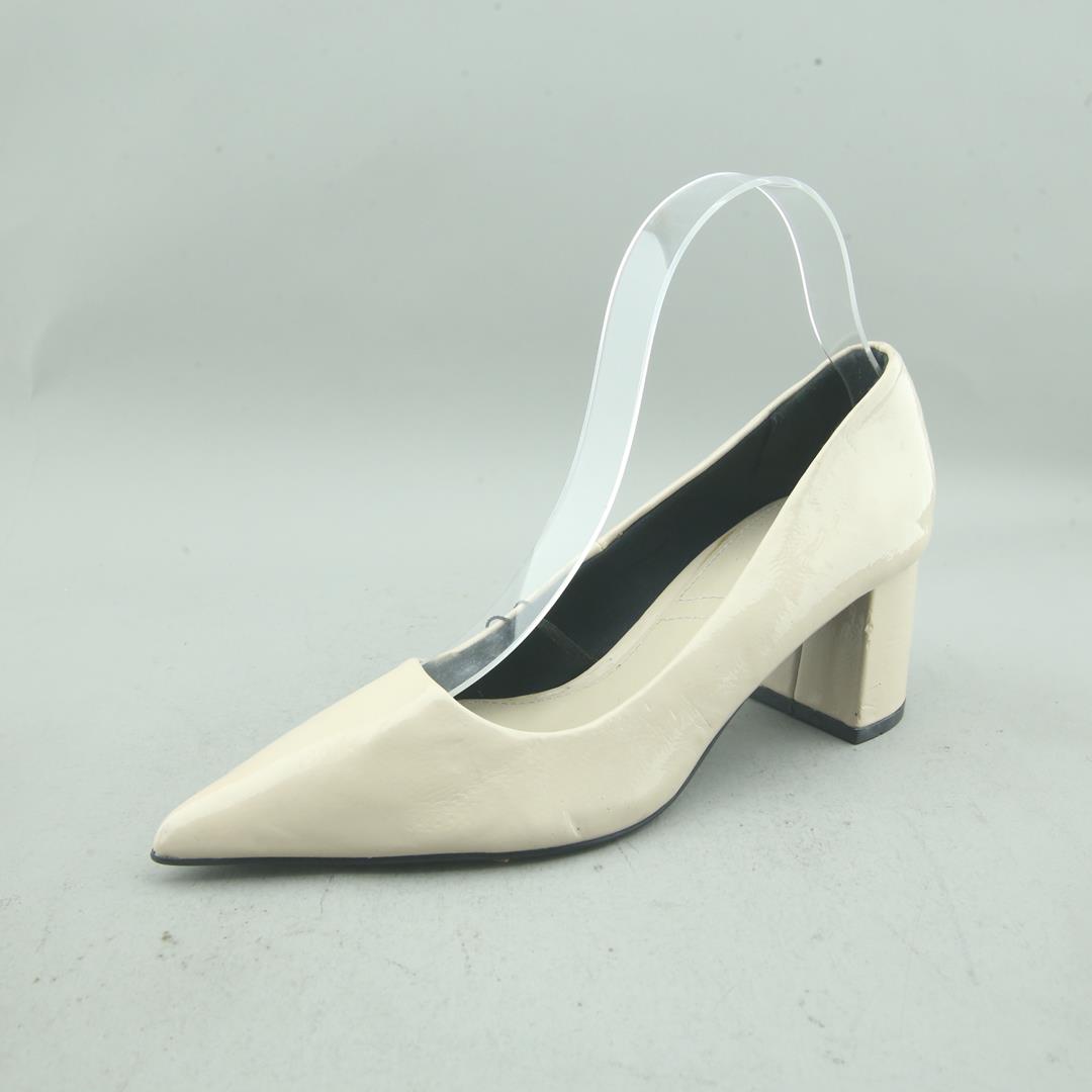 ZARA. .