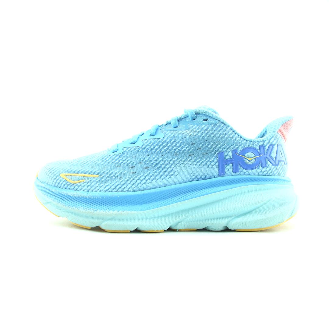 HOKA ONE ONE CLIFTON 9
