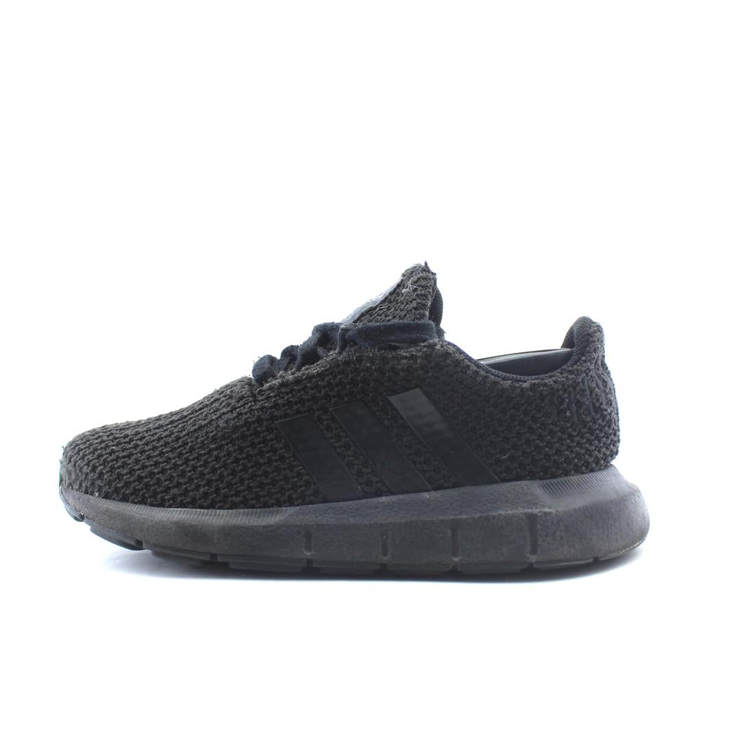 ADIDAS SWIFT RUN