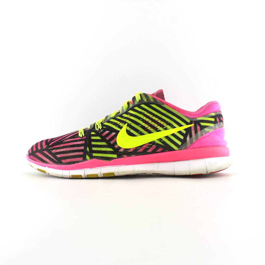 NIKE FREE TR FIT 5