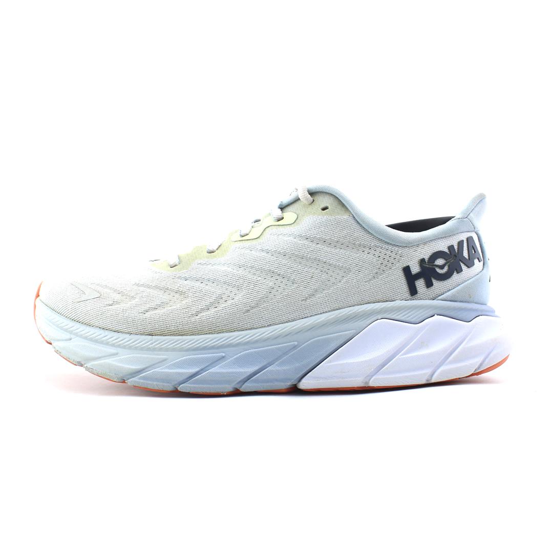 HOKA ONE ONE ARAHI 6