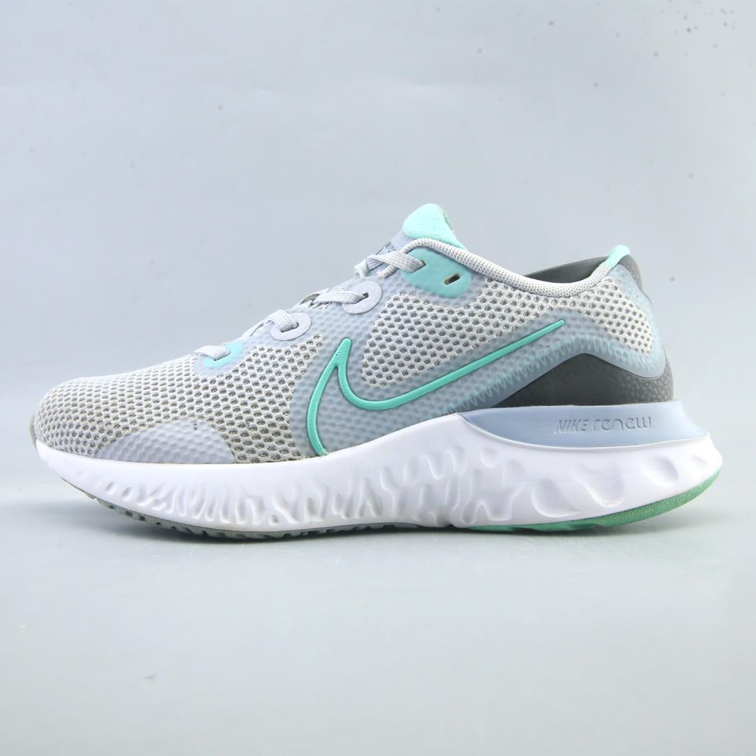 NIKE RENEW RUN