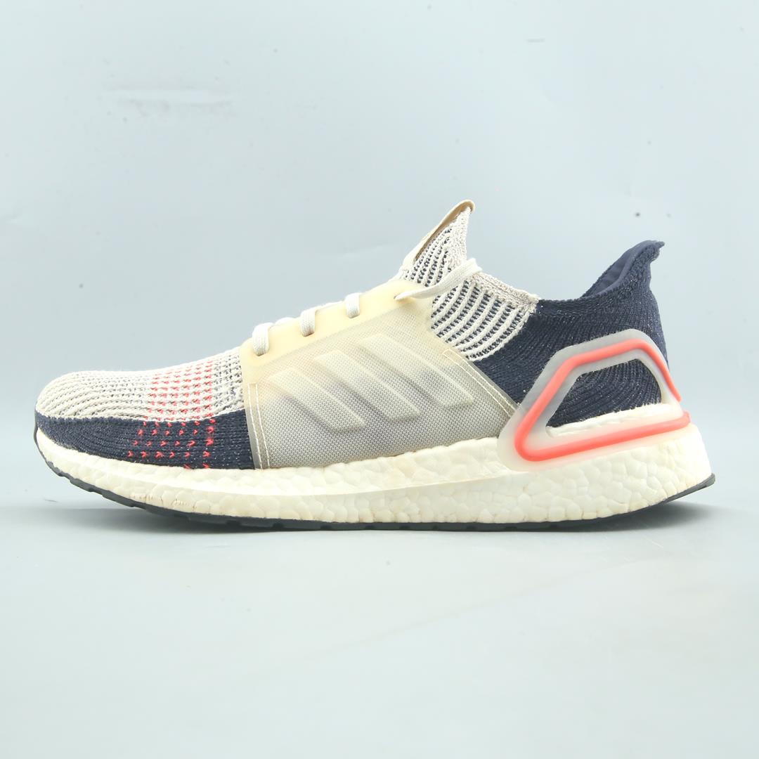 ADIDAS ULTRABOOST 19