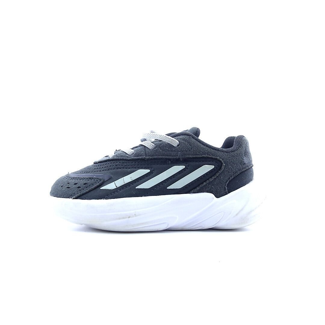 ADIDAS OZELIA