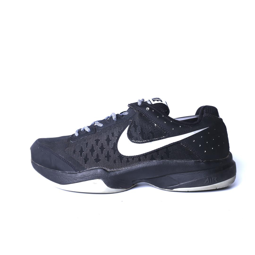 NIKE AIR CAGE COURT