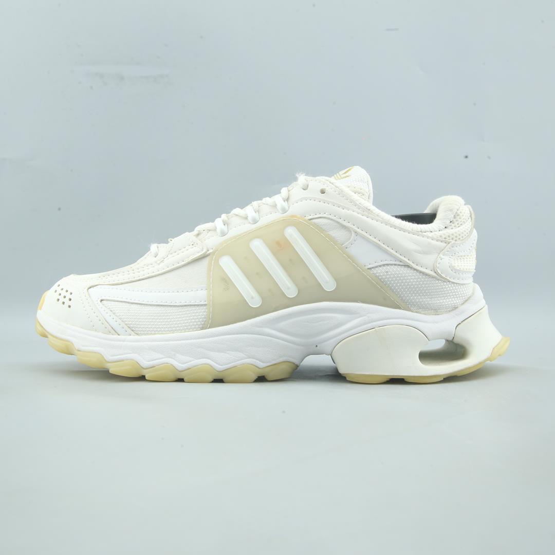 ADIDAS THESIA