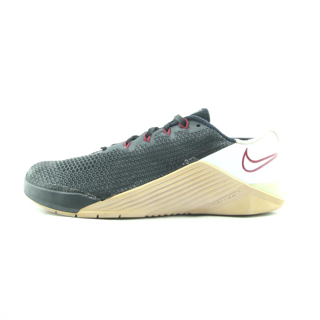 NIKE METCON 5