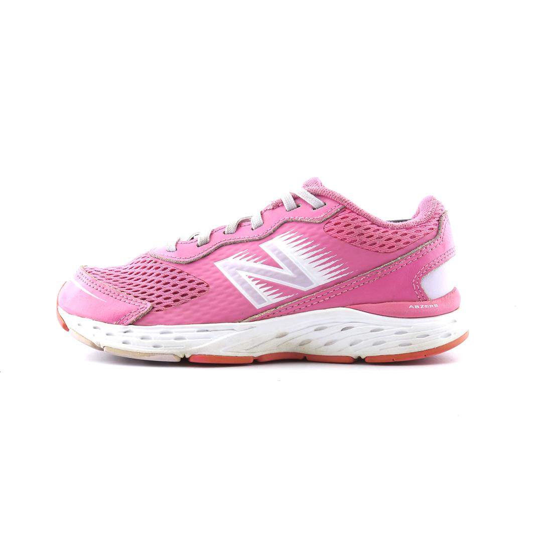 NEW BALANCE 680V6