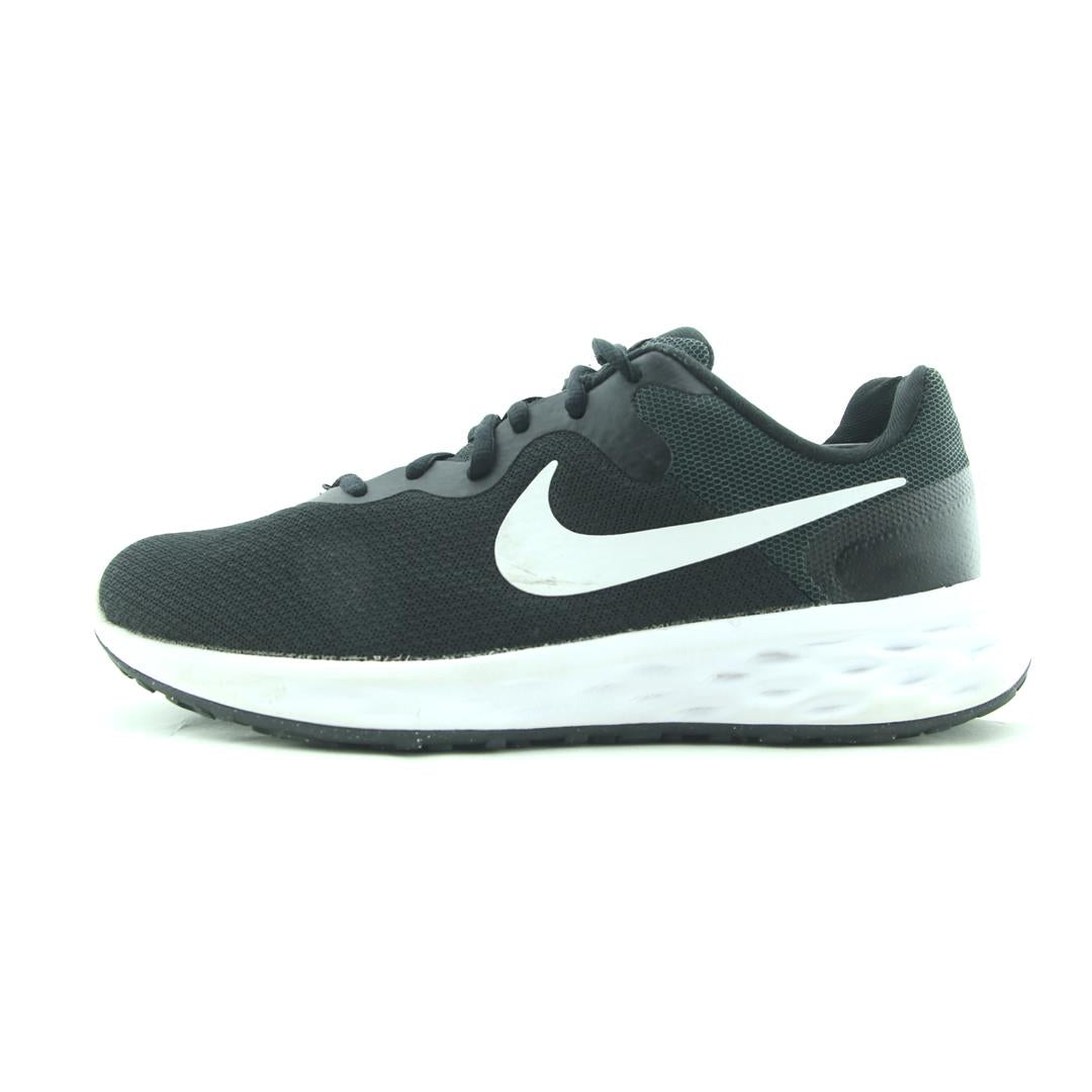 NIKE REVOLUTION 6