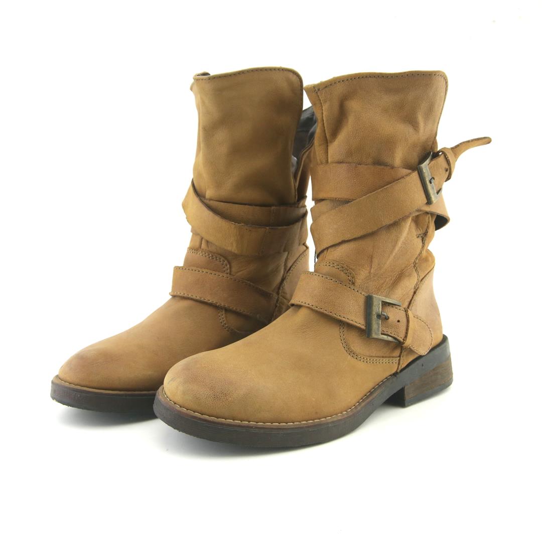STEVE MADDEN .