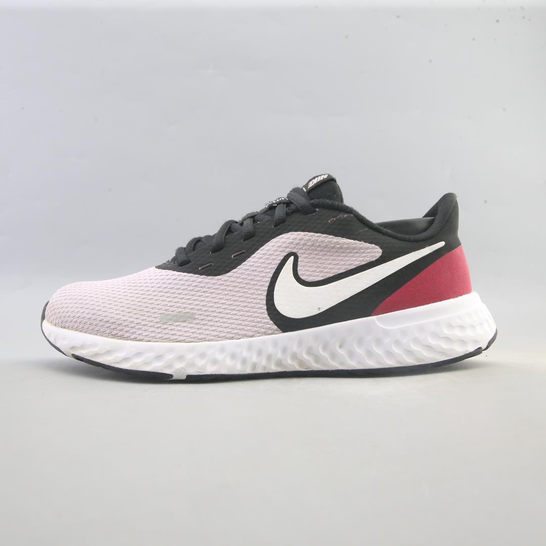 revolution 5 running shoes