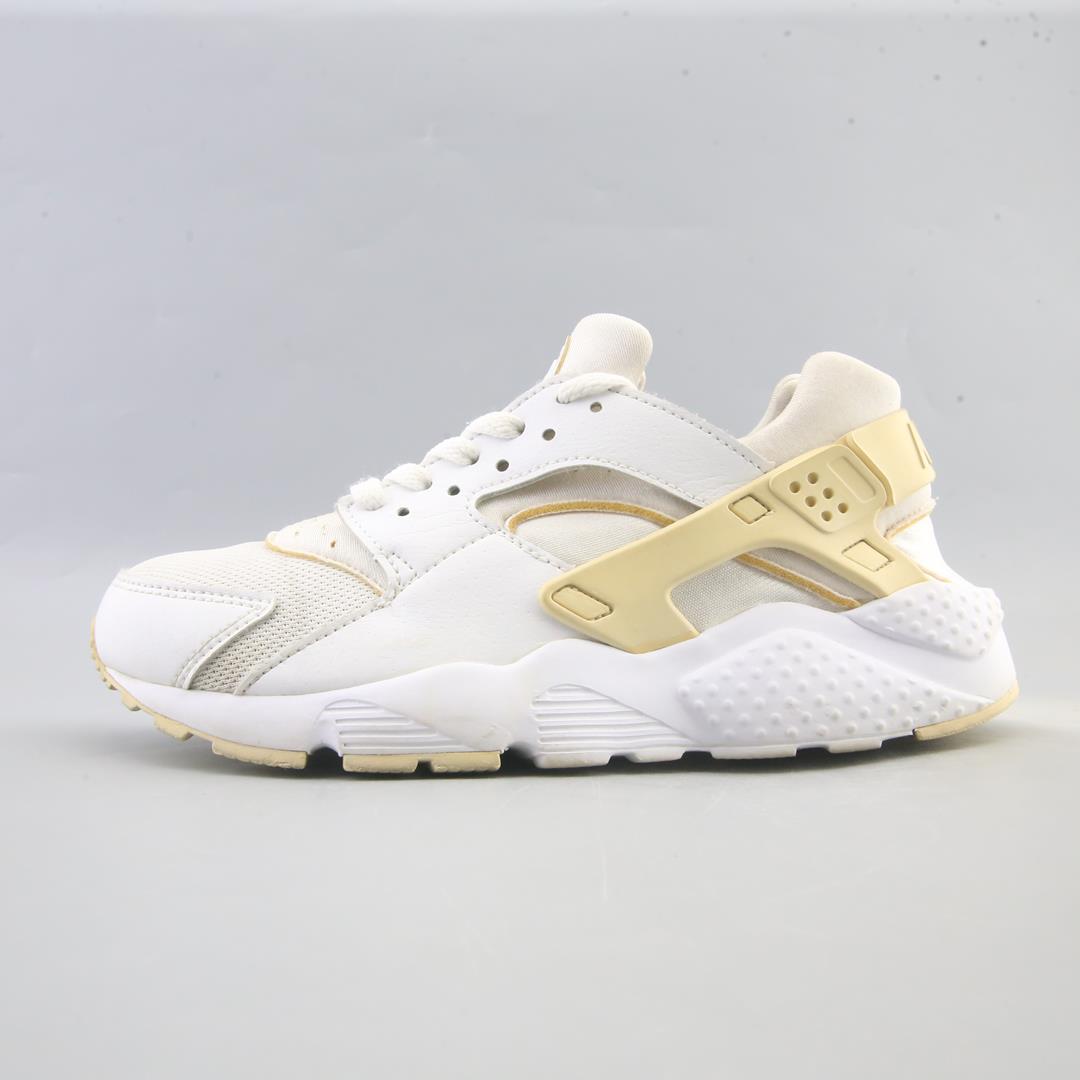 NIKE AIR HUARACHE