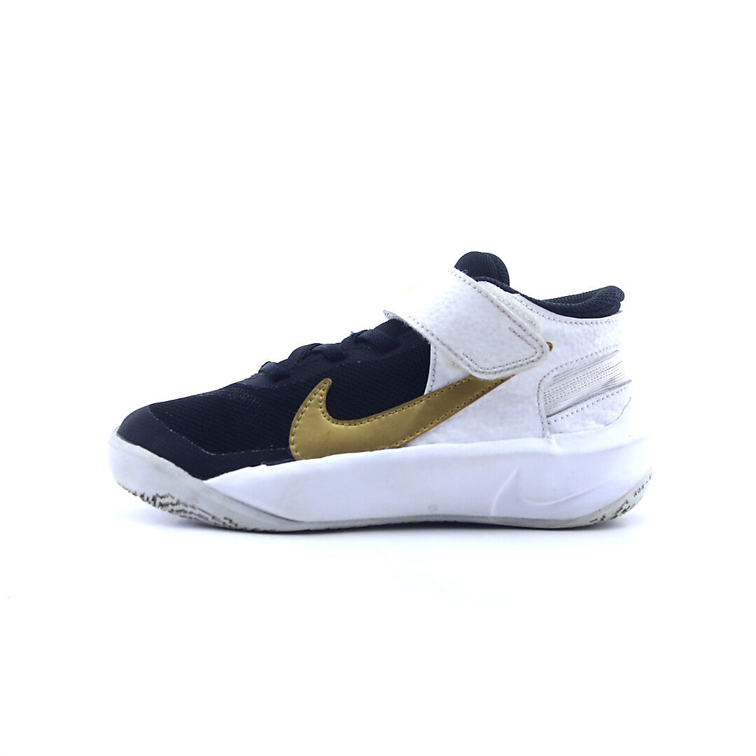 NIKE TEAM HUSTLE D 8