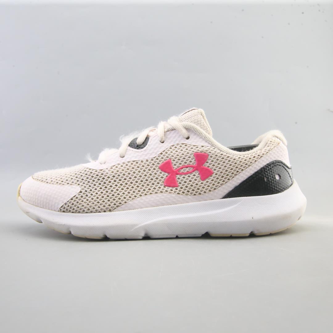 UNDER ARMOUR SURGE 3
