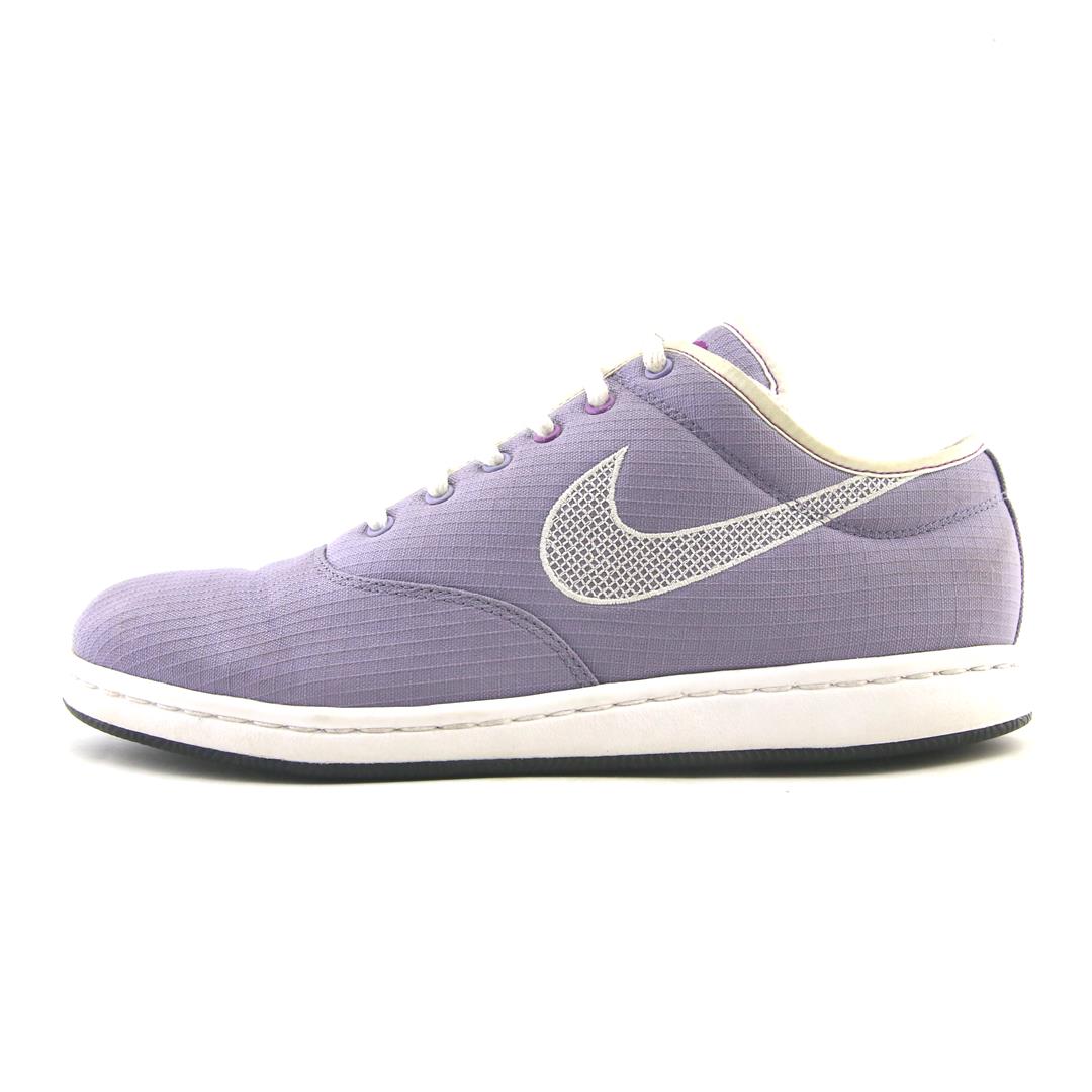 NIKE AIR