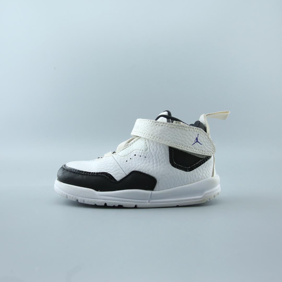 JORDAN COURTSIDE 23
