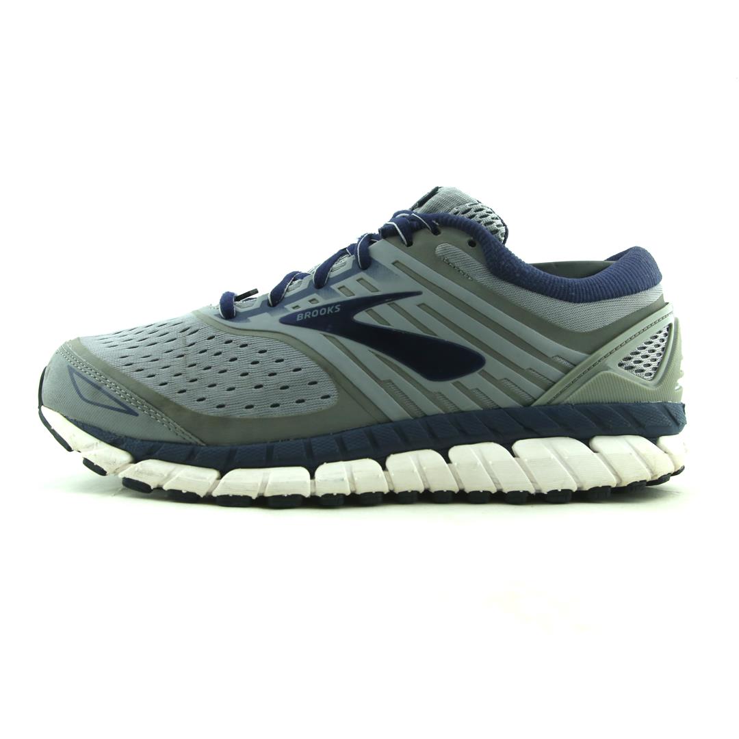BROOKS BEAST 18