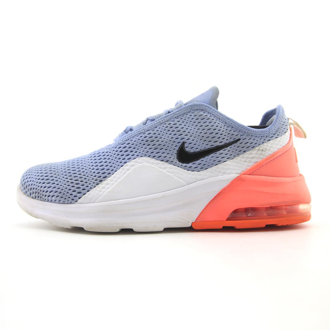 NIKE AIR MAX MOTION 2